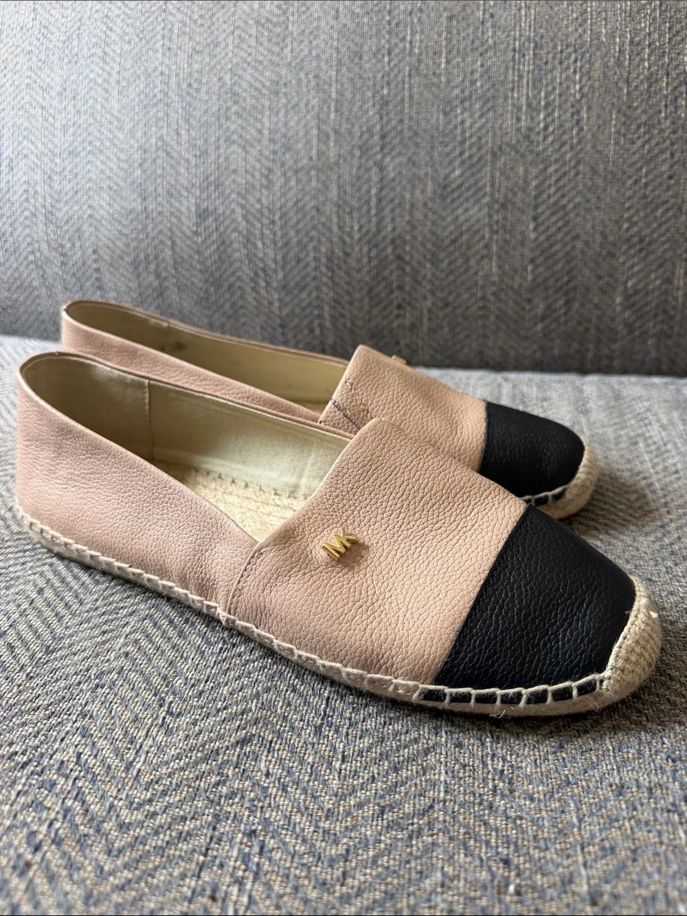 Michael Kors Kendrick Slip On colorblock leather Espadrille Oyster flats 6.5